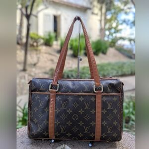 Louis Vuitton Vintage 70's 80's Original LV Monogram Canvas Shoulder Bag 💕 HTF